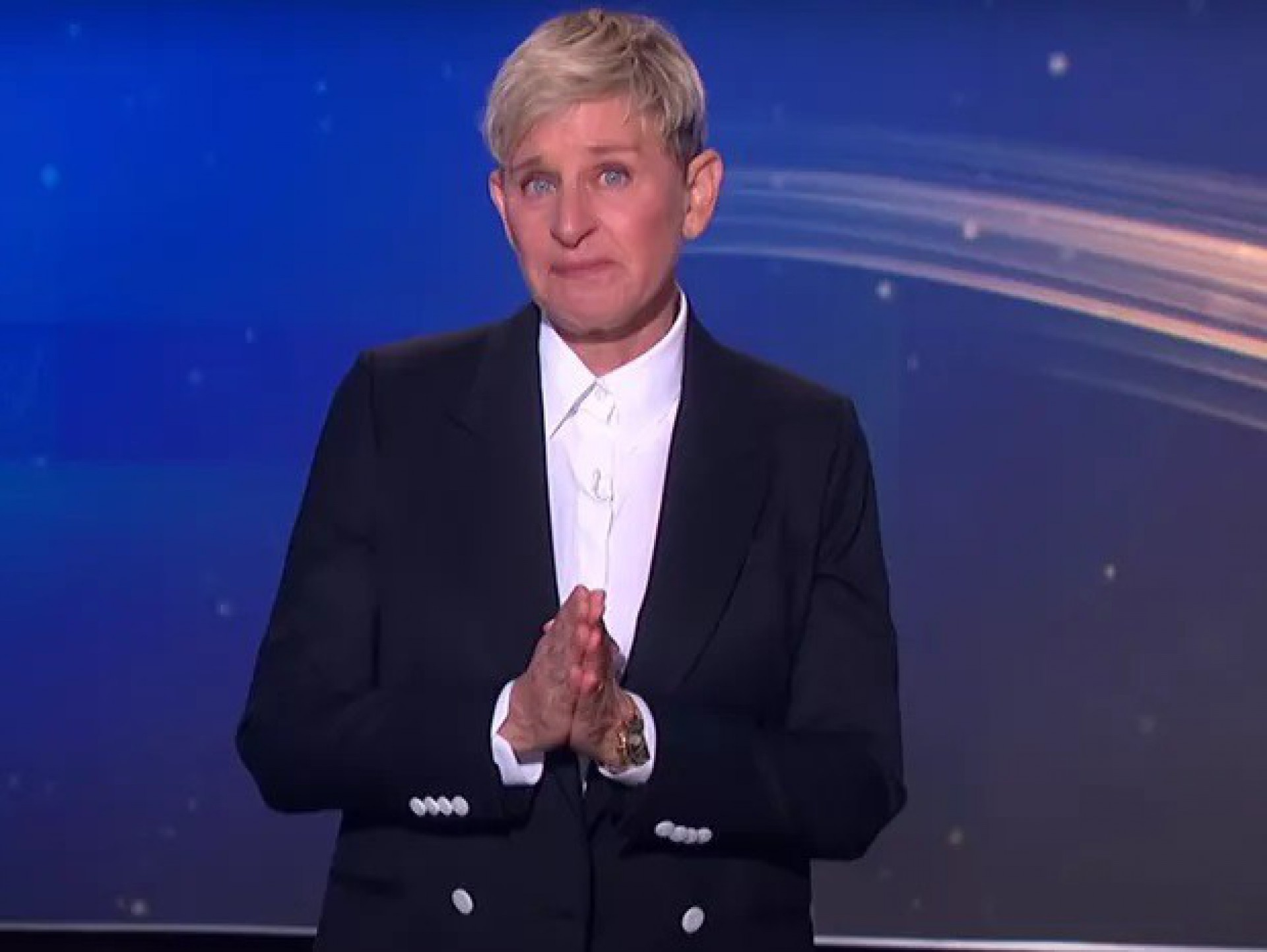 Emocionada, Ellen DeGeneres se despede de seu programa de audit&oacute;rio, o 'The Ellen DeGeneres Show' - Reprodu&ccedil;&atilde;o / Youtube