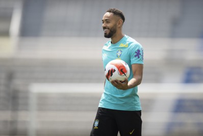 Matheus Cunha vê Hulk como concorrente por vaga na Copa do Mundo