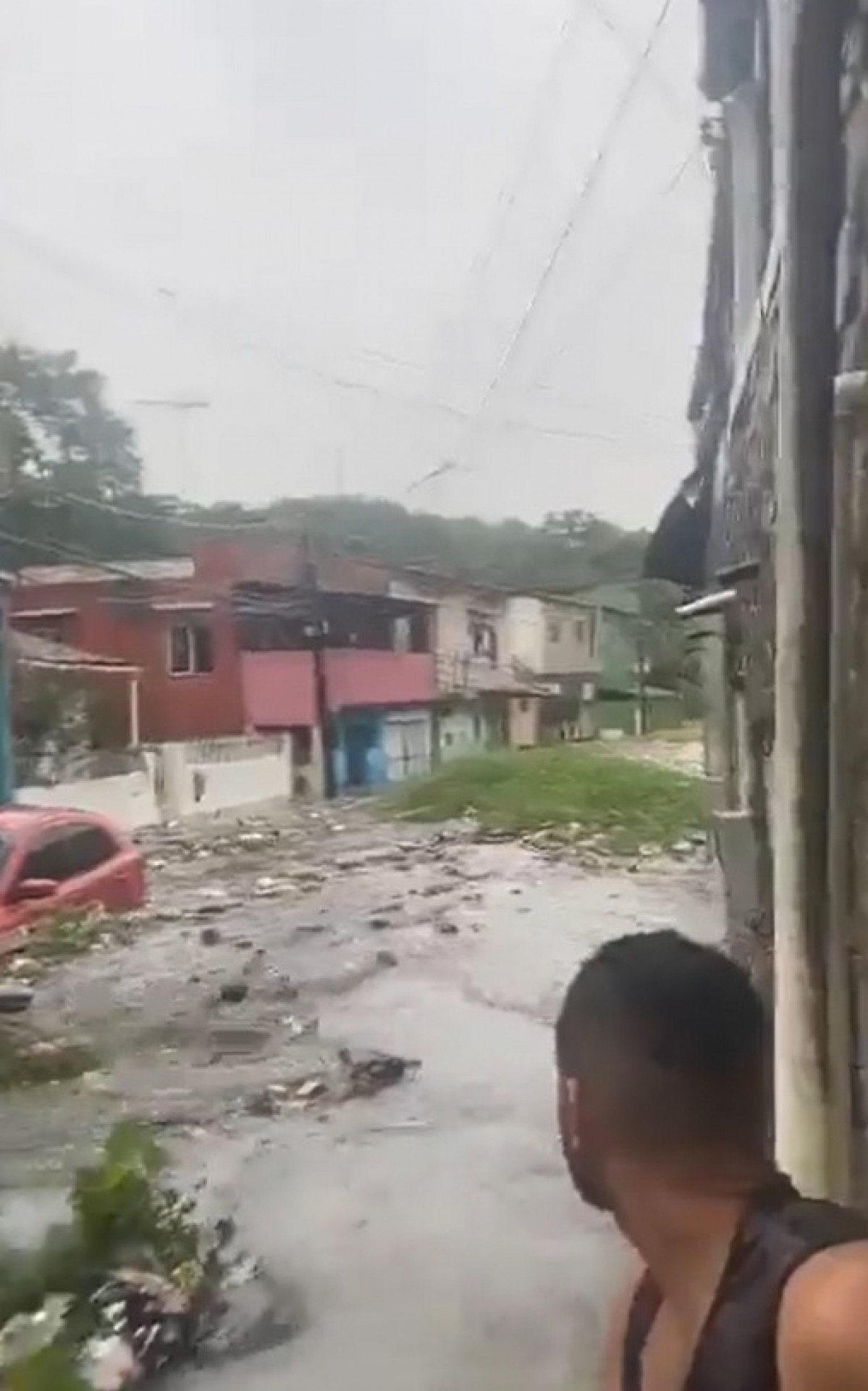 Ruas alagadas no Grande Recife