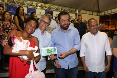 Governador Cláudio Castro entrega benefícios e lança obras na Baixada Fluminense