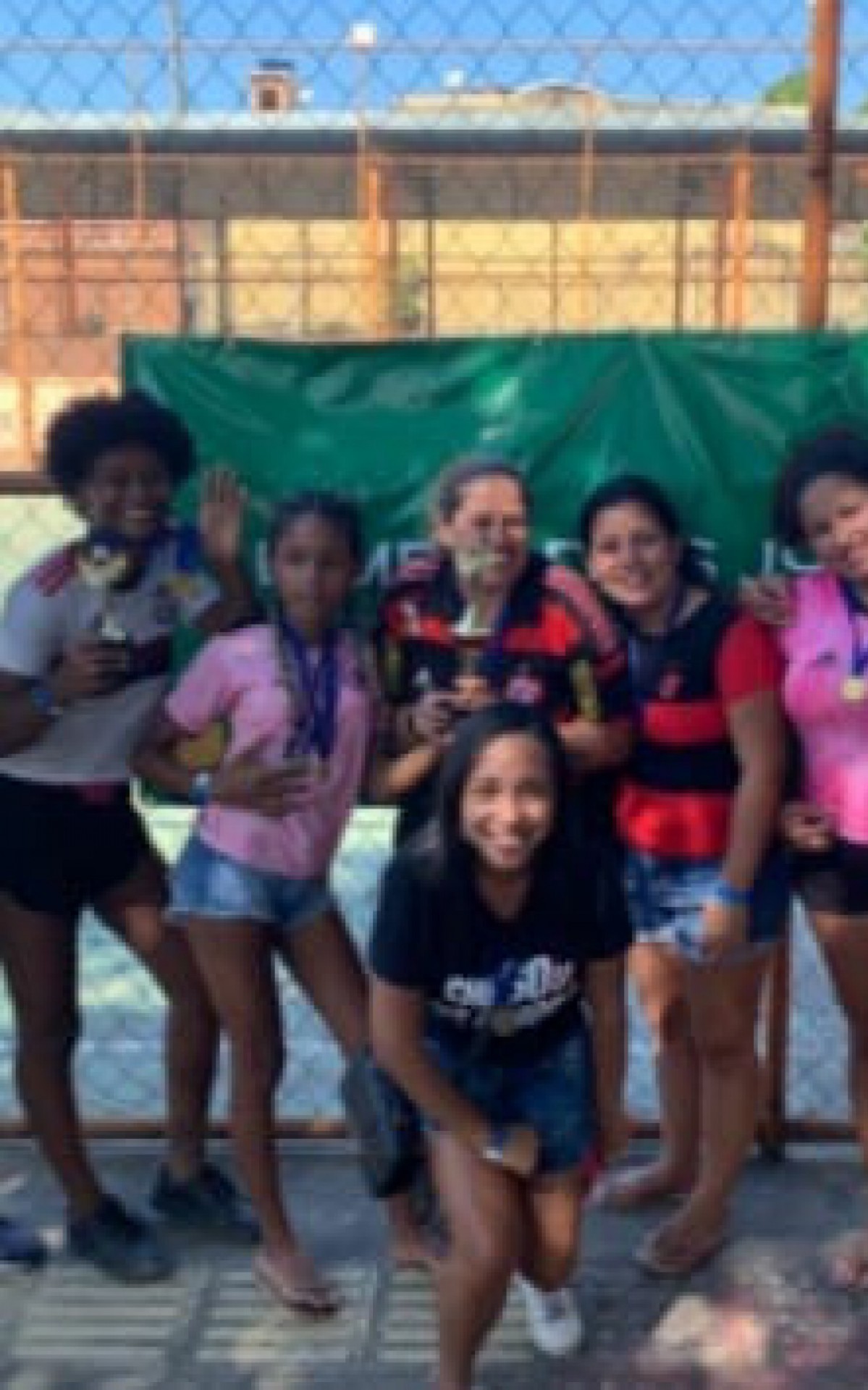 Jovens da equipe de Queimadas dos Desbravadores