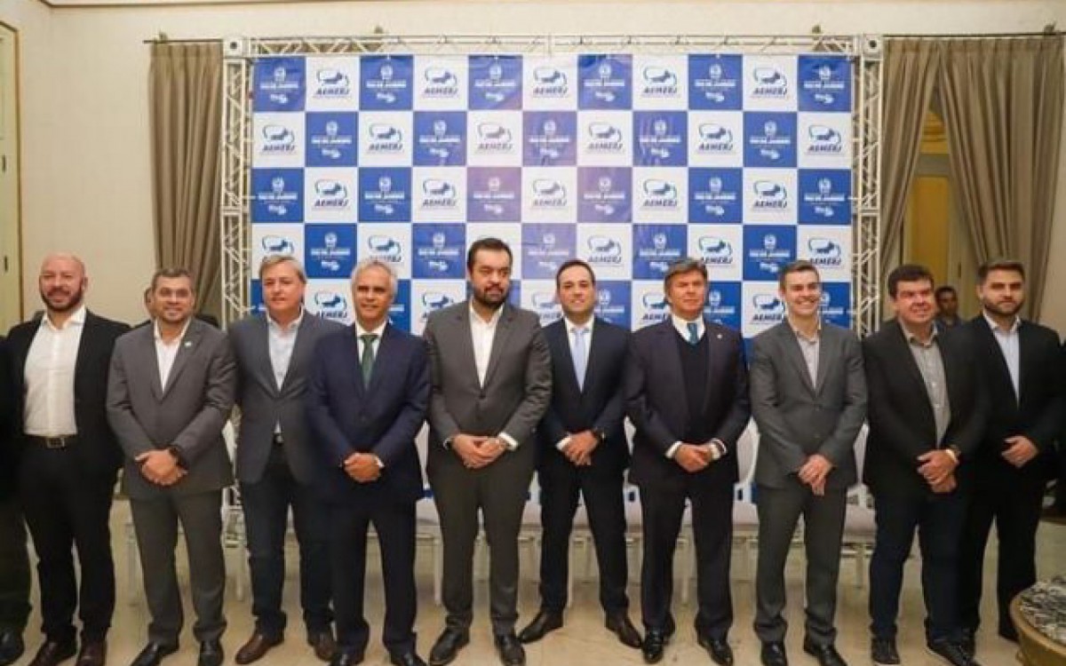 Prefeito de B&uacute;zios &eacute; empossado como vice-presidente da associa&ccedil;&atilde;o de munic&iacute;pios do RJ