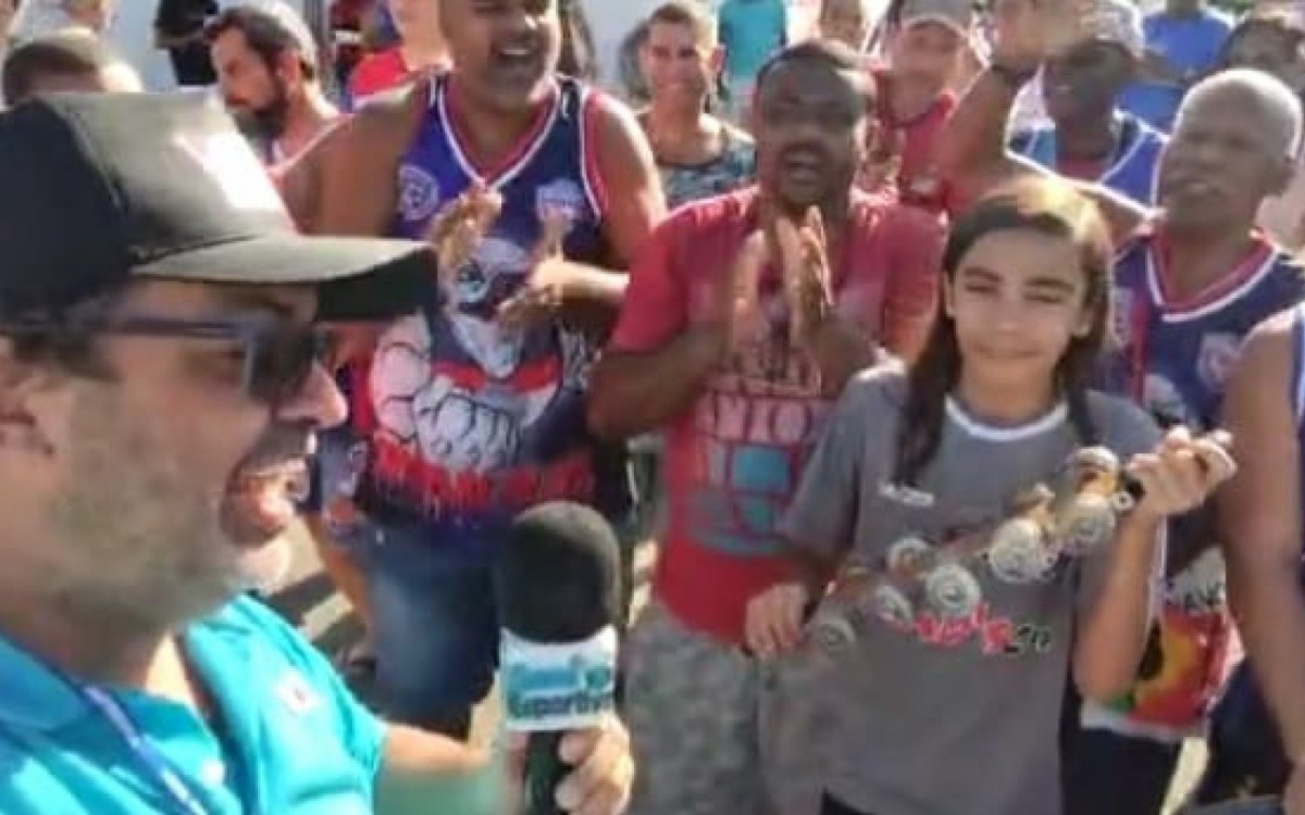 Galera de Belford Roxo prestigiou em bom n&uacute;mero a goleada em Nil&oacute;polis 