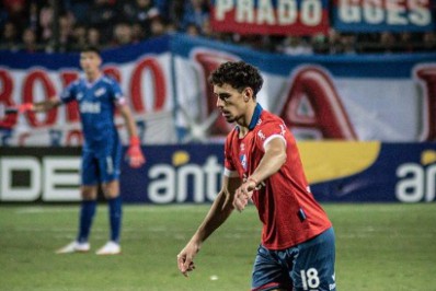 Vasco teria interesse na contratação de dupla de clube do Uruguai