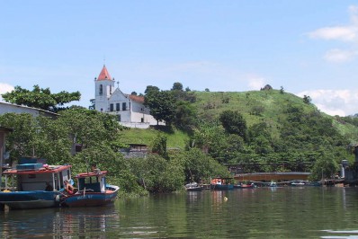 Paróquia de Suruí confecciona tapete de mais de 1km para o Corpus Christi
