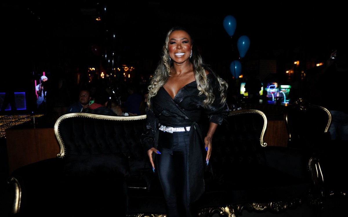 Ex-BBB Ad&eacute;lia