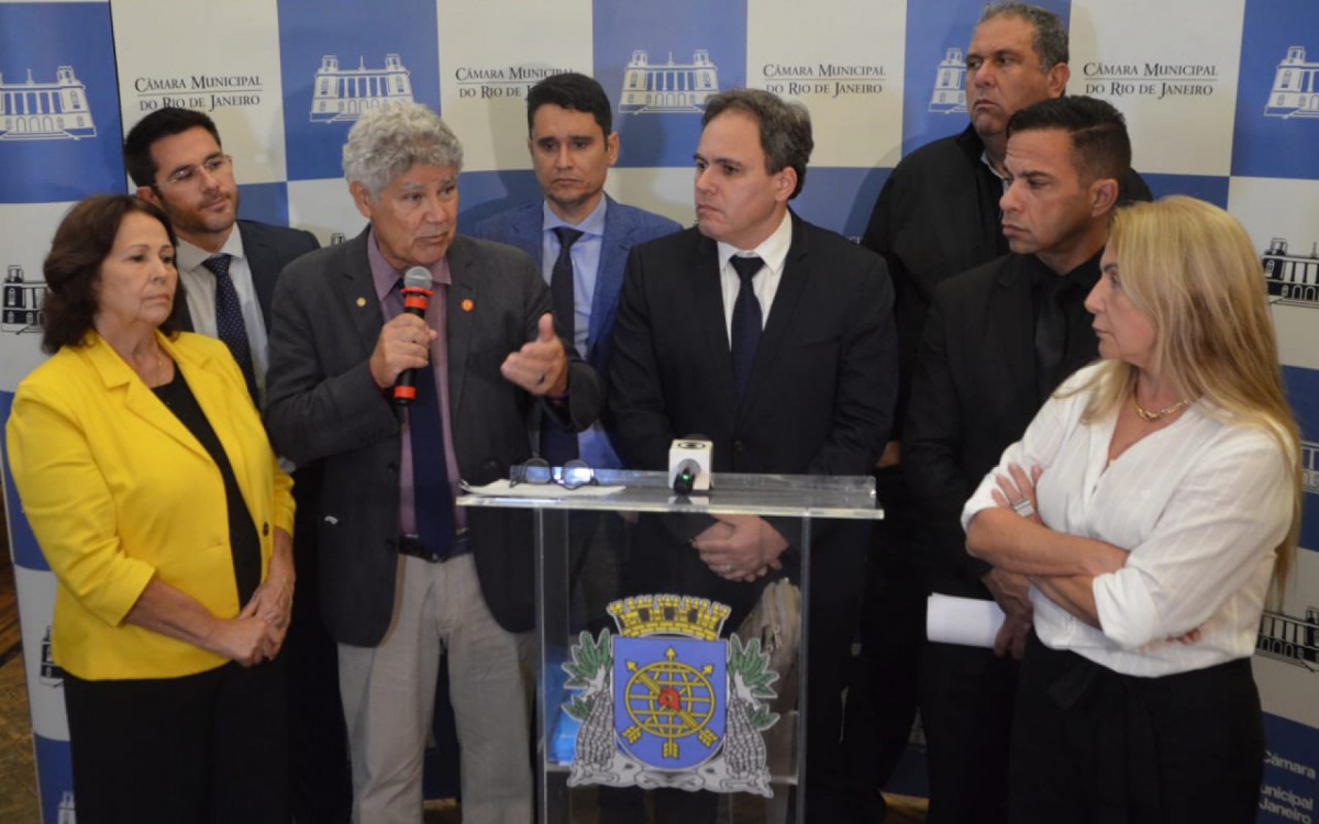 Vereadores do Conselho de Ética ouvem de depoimento de ex-funcionária de Gabriel Monteiro 