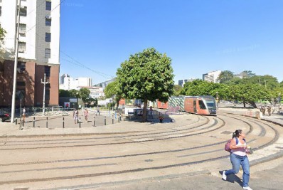Jovem universitário é esfaqueado durante tentativa de assalto na Central do Brasil
