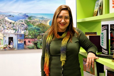 Cláudia Viana: Formação cultural além dos palcos