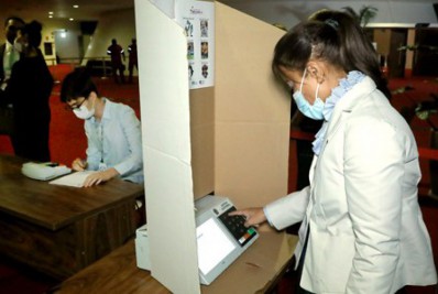 TSE faz votação simulada na urna eletrônica, e Flamengo é eleito o melhor time do Brasil