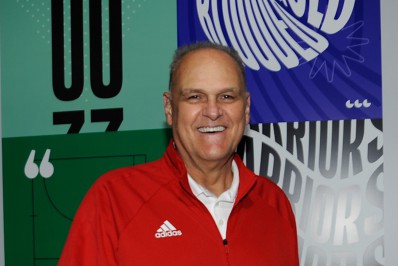 Oscar Schmidt interrompe tratamento contra câncer: 'Perdi o medo de morrer'