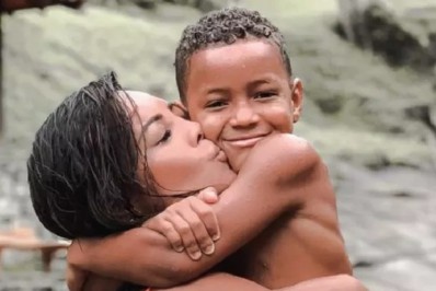 Carol Nakamura defende filho adotivo após sua volta para casa da família biológica