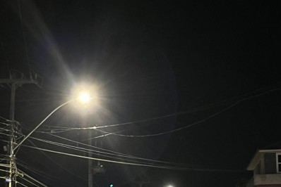 Prefeita acompanha instalações de luminárias de LED, 