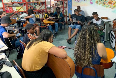 Casa da Cultura de Belford Roxo oferece aulas grátis de violão