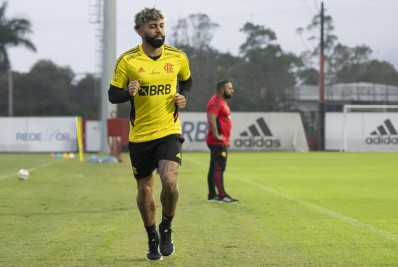 Chegada de Jorge Jesus deverá intensificar interesse do Fenerbahçe por Gabigol, diz jornal turco