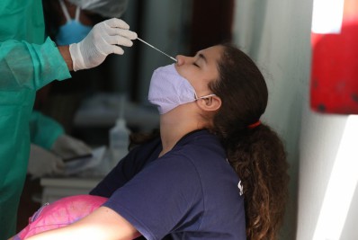 Rio registra crescimento contínuo na taxa de positividade de covid-19, aponta panorama