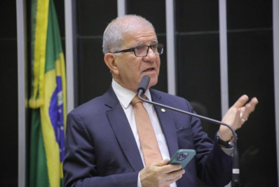 Deputado tenta barrar reajuste concedido pela ANS a planos de saúde