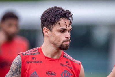 Ex-atacante do Flamengo, Michael afirma querer voltar ao Brasil e revela promessa a Marcos Braz