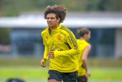Willian Arão admite incômodo com momento coletivo do Flamengo: 'Não estou feliz'