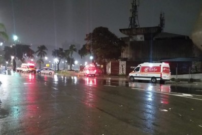 Motorista morre após ambulância capotar na Zona Sul do Rio