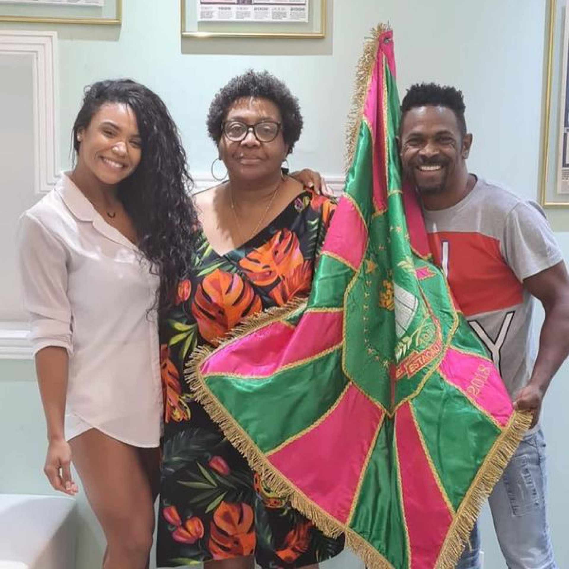 Evelyn Bastos é a nova presidente da escola mirim da Mangueira - Reprodução do Faceboock