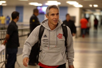 Paulo Sousa balança no Flamengo, e Landim conversará com membros do Departamento de Futebol