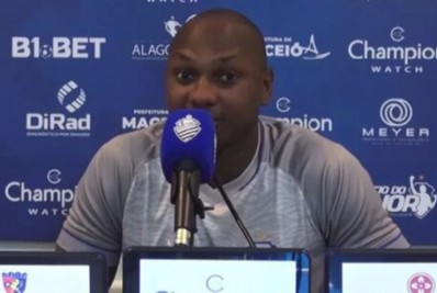 Ex-Botafogo, Sassá afirma que baladas ficaram no passado: 'Hoje sou um homem melhor'