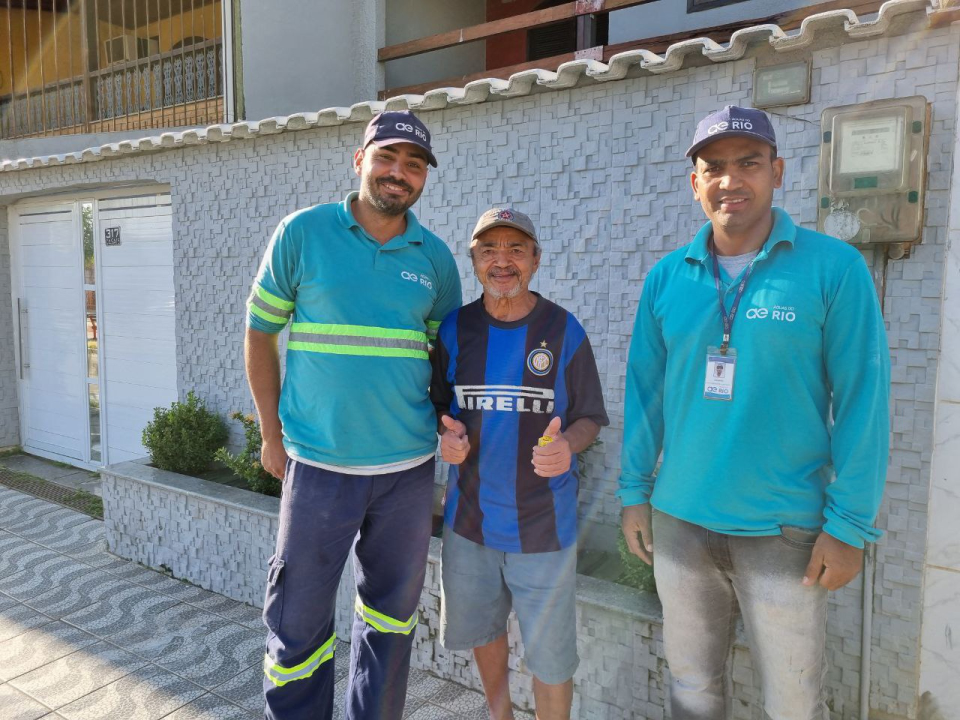 Virg&iacute;lio de Lima e a equipe operacional da &Aacute;guas do Rio - Divulga&ccedil;&atilde;o
