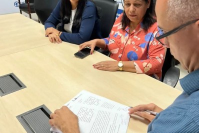 Prefeitura e Governo do Estado assinam termo de adesão para construção de 150 casas populares em Quissamã