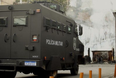Polícia Militar realiza operação em comunidades da Zona Oeste do Rio