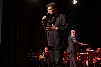 Maurício Mattar no Teatro Municipal de São Gonçalo