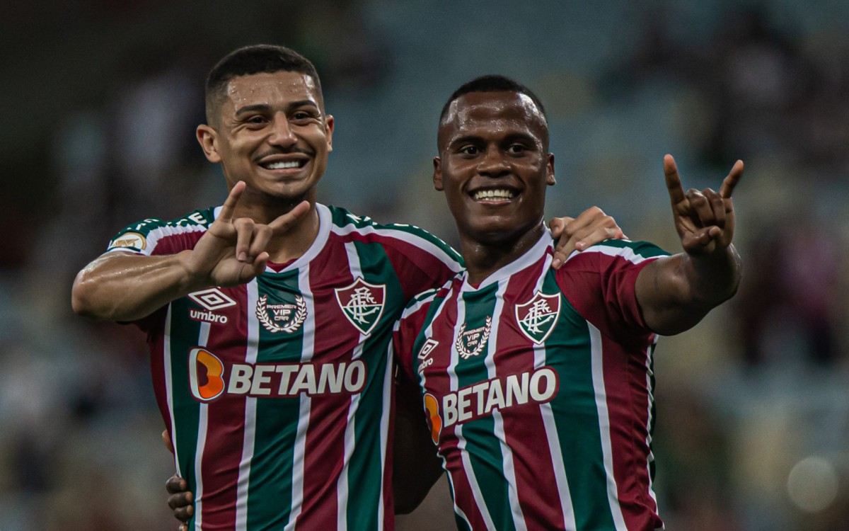 RJ - Partida entre Fluminense x Atlético-MG pelo Campeonato Brasileiro. 10a.Rodada, realizada no estádio do Maracanã nesta quarta (08).