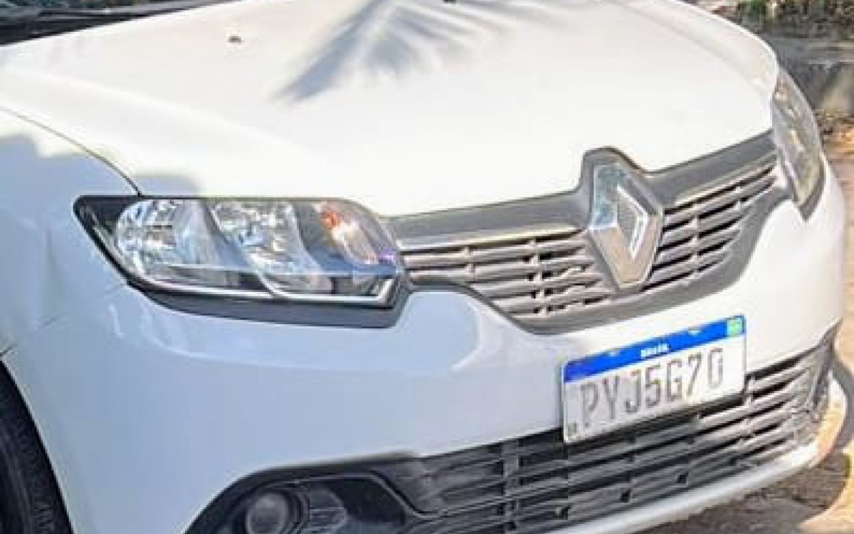 O autom&oacute;vel da empresa tamb&eacute;m foi levado pelos criminosos