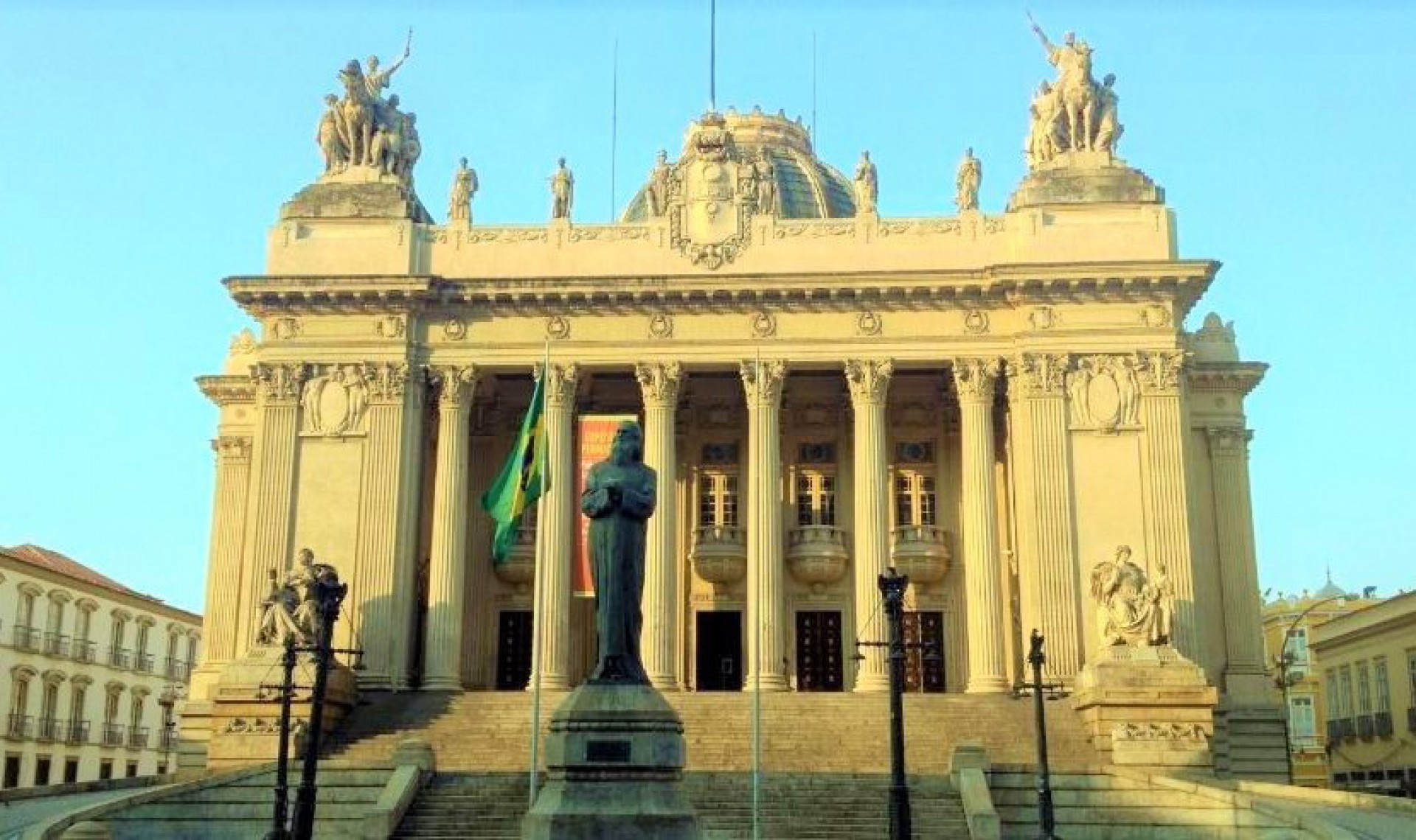 Proposta do deputado Andr&eacute; Ceciliano (PT) foi aprovada e agora aguarda decis&atilde;o do governador Cl&aacute;udio Castro 