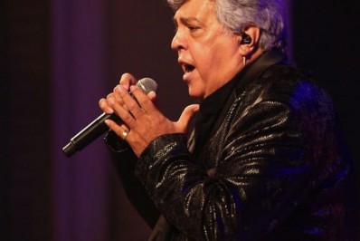 Sidney Magal deixa UTI após apresentar 'pequeno sangramento no cérebro'