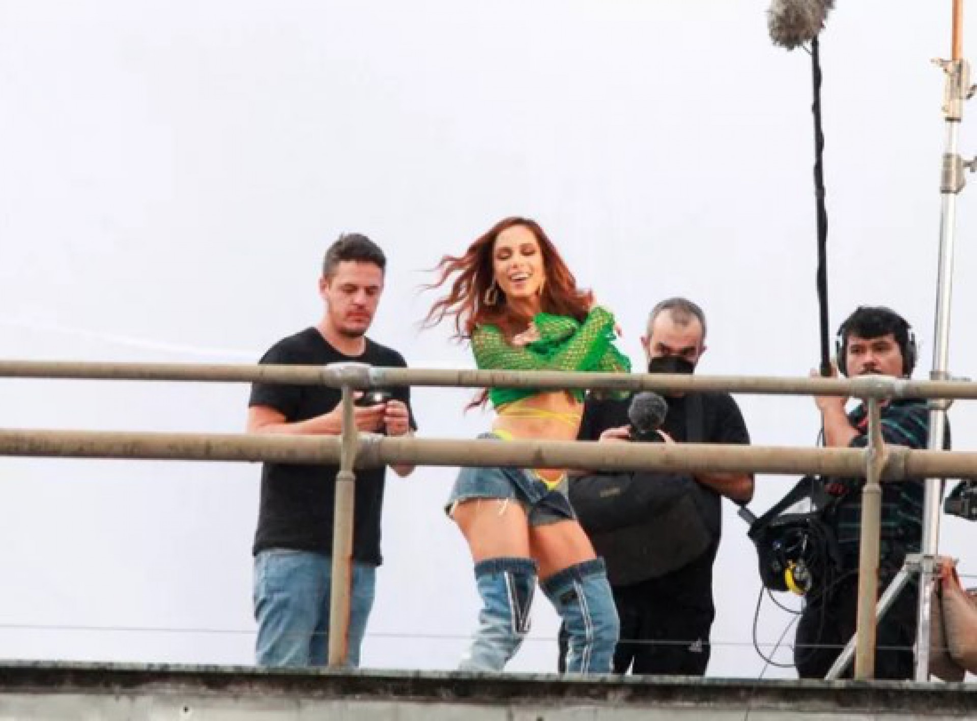Anitta grava clipe no Rio  - JC PEREIRA e Ad&atilde;o/AgNews