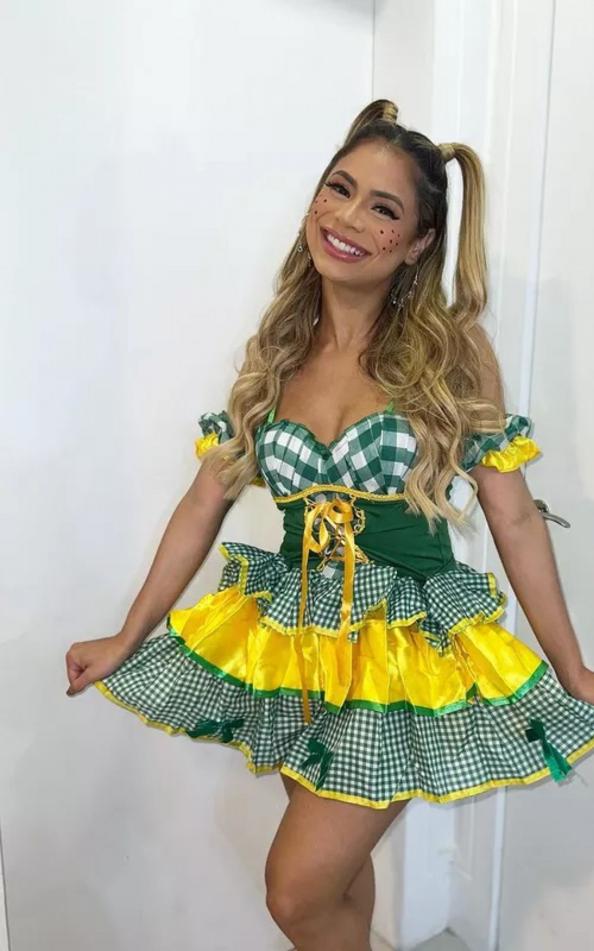 Lexa na festa junina de Anitta