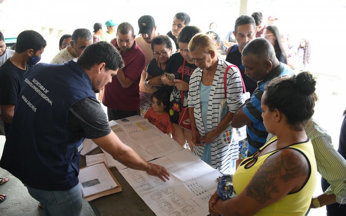 Os moradores conheceram o projeto do futuro condom&iacute;nio habitacional 