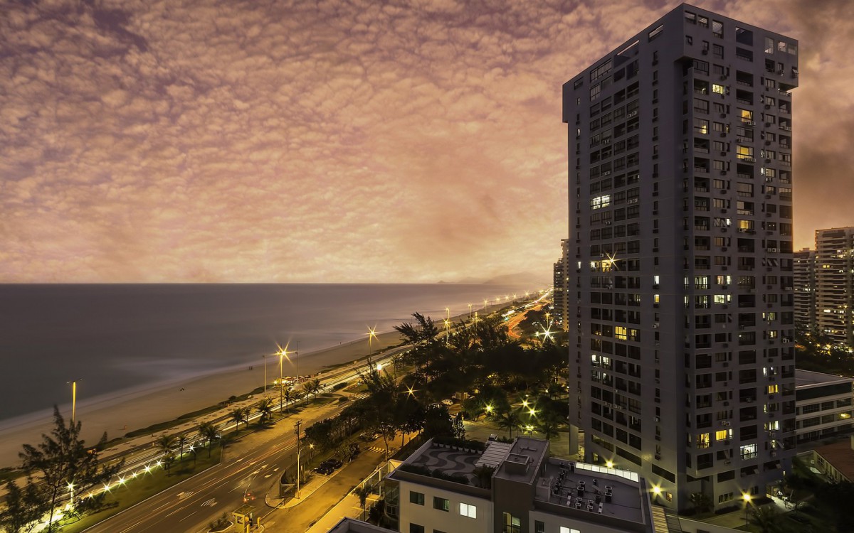 A Barra da Tijuca ocupa o primeiro lugar no ranking dos bairros que mais se destacaram na venda de im&oacute;veis nos cinco primeiros meses do ano