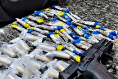 Briga de rua em Meriti termina com drogas e arma apreendidas