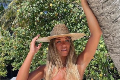 Filha de lenda do futebol europeu exibe corpo escultural e arrasa nas redes sociais