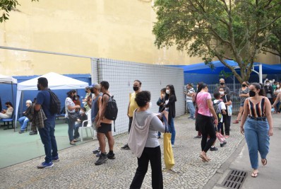 Rio registra maior número de internados desde fevereiro; maioria está com vacinação incompleta