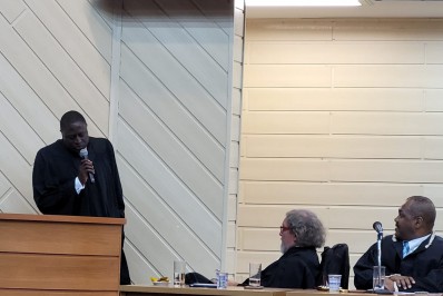 Criminalistas ligados à esquerda e juristas conservadores simulam julgamento de vereador de Curitiba no Rio