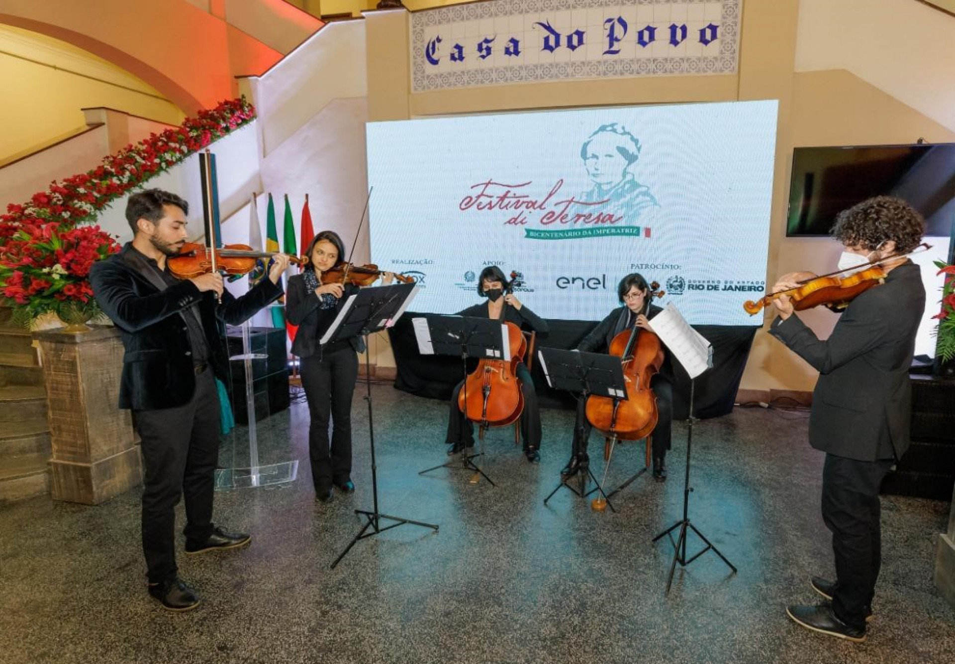 M&uacute;sicos da Companhia Orquestral de Teres&oacute;polis interpretam O Guarani      - Bruno Nepomuceno