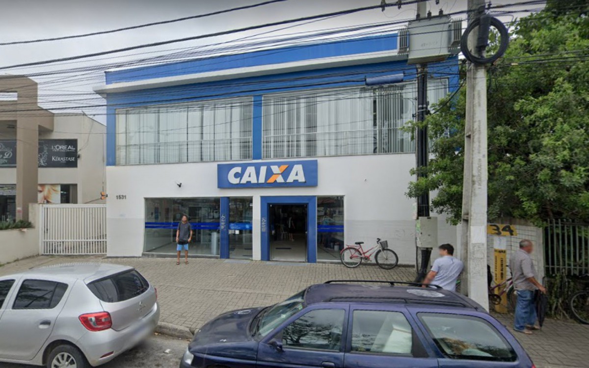 Homem foi preso enquanto tentava usar documentos falsos para fazer cadastros no aplicativo Caixa Tem em Rio das Ostras - Reprodução / Google Maps