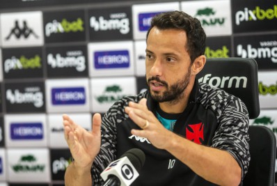 Nenê quebra o silêncio e comenta sobre saída de Zé Ricardo do Vasco: 'Um choque'