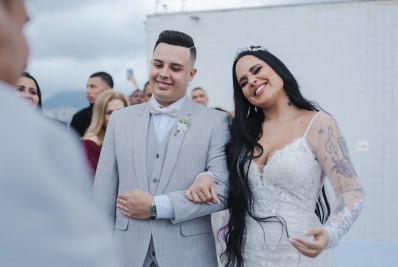 Perlla reflete sobre afastamento de amigos após prisão do marido: 'Está sendo separado o joio do trigo'