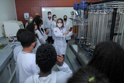 Alunos da rede municipal conhecem projeto de energia limpa em Vassouras