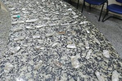 PM prende acusado de tráfico no segundo distrito de Cabo Frio