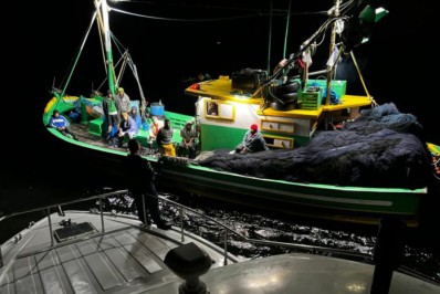 Embarcações são fiscalizadas em ação da PF em Saquarema